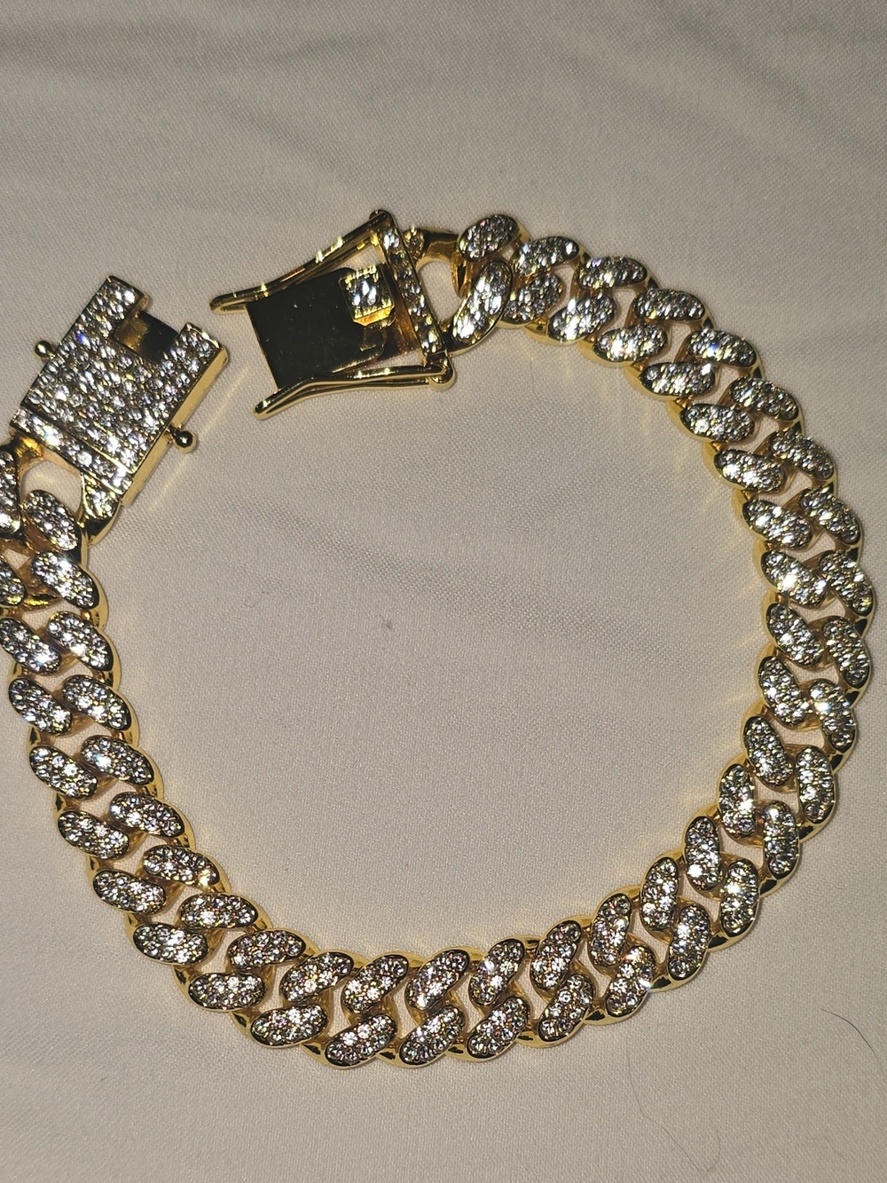 NWOT Iced Out Gold Cuban Link Bracelet – Sparkly Chunky Statement Bling